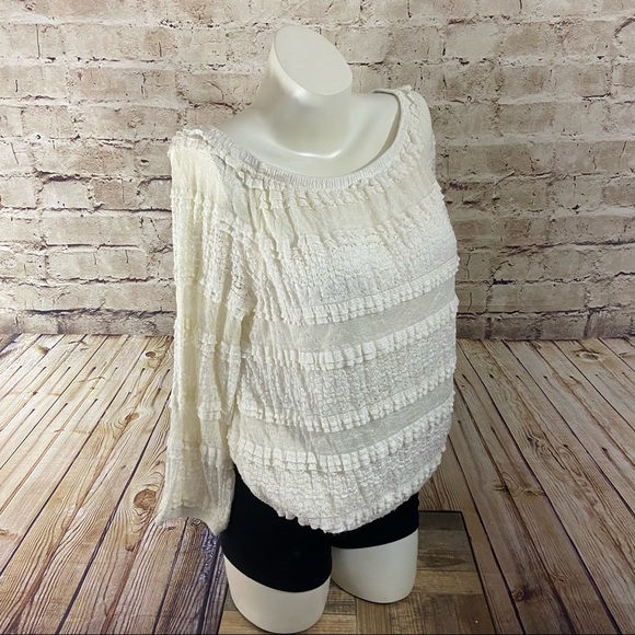 Candie’s lace inset cream long sleeve size large - Picture 8 of 9